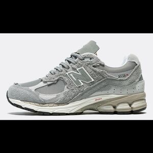 Mens new balance 2002r protection pack sneakers